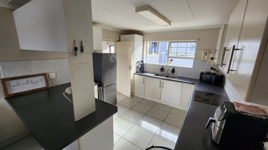 8 Bedroom Property for Sale in Dana Bay Western Cape